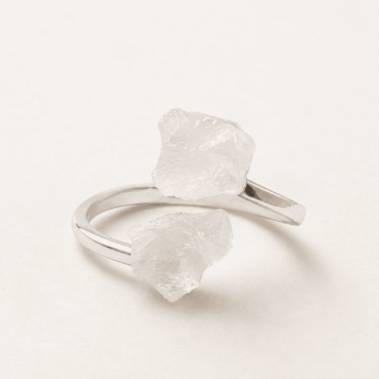 El anillo con el mineral perfecto para la protección ahora en plata 925º - Imagen 6